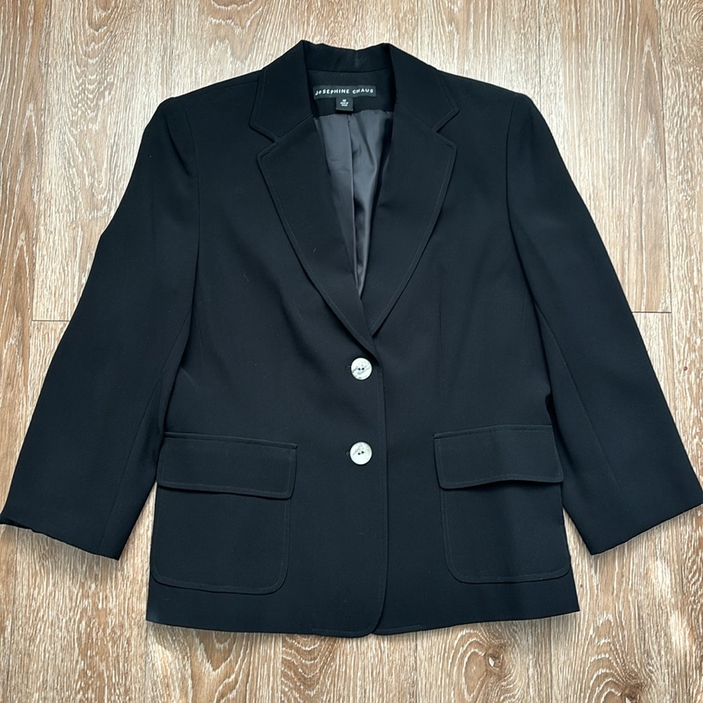 Josephine Chaus 100% silk dressy black blazer/suit jacket, size 10